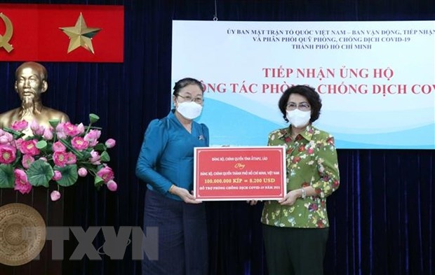 Laos donates aid to HCM City’s COVID-19 fight